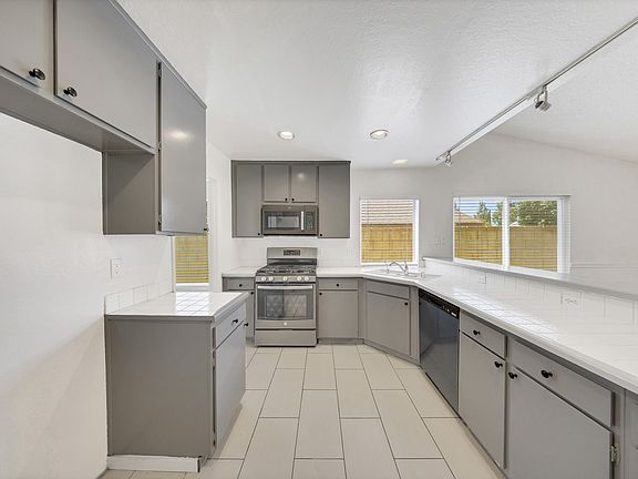 5th image of 7750 Perlite Ave