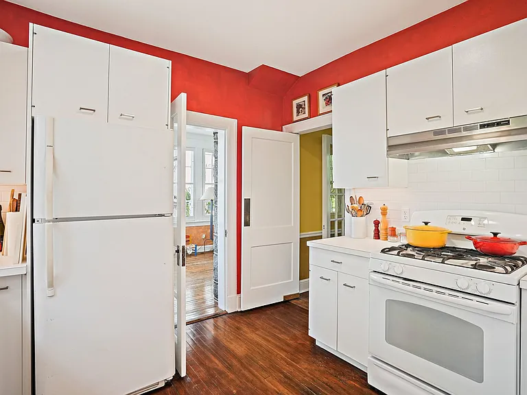 3612 Albemarle St NW — Photo 7