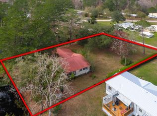 102 Islander Ln, Satsuma, FL 32189