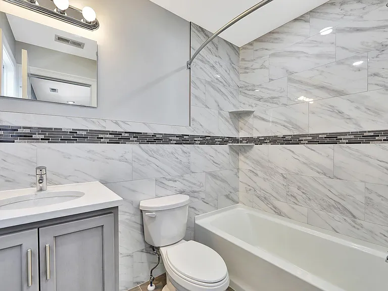 126 N 15th St #2 — Photo 14