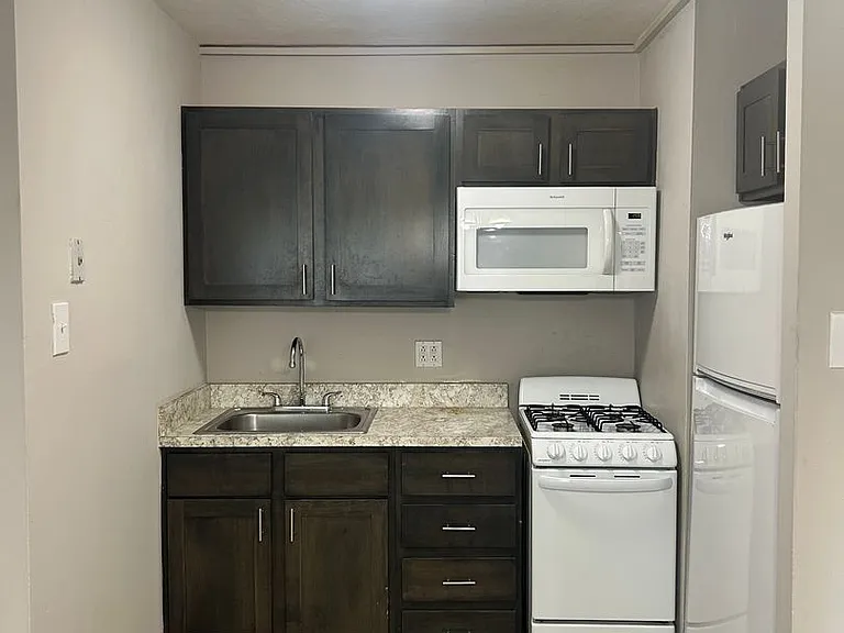Bala Apartments — Photo 13