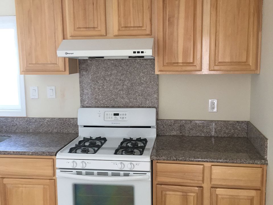 2nd image of 3139 Merced Ave