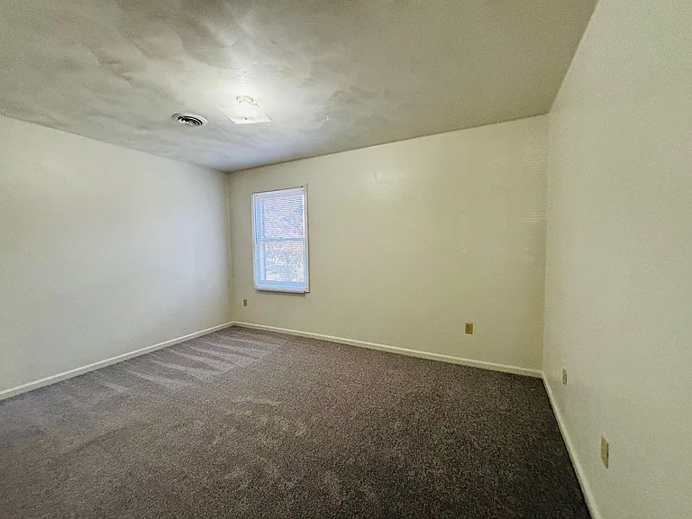 1407 Toms Creek Rd #14 — Photo 24