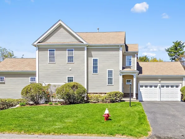 62 Sunflower Dr #62, Raynham, MA 02767