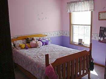 4th image of 23698 Brightwood Dr