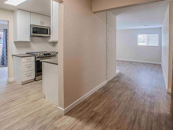 5th image of 500 Manhattan Dr APT B1