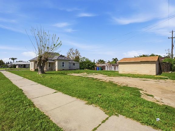 3rd image of 1920 9th St