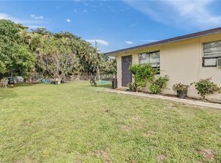 5325 Gilchrist St, Naples, FL 34113