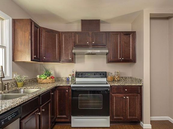 5th image of 515 Brent Rd