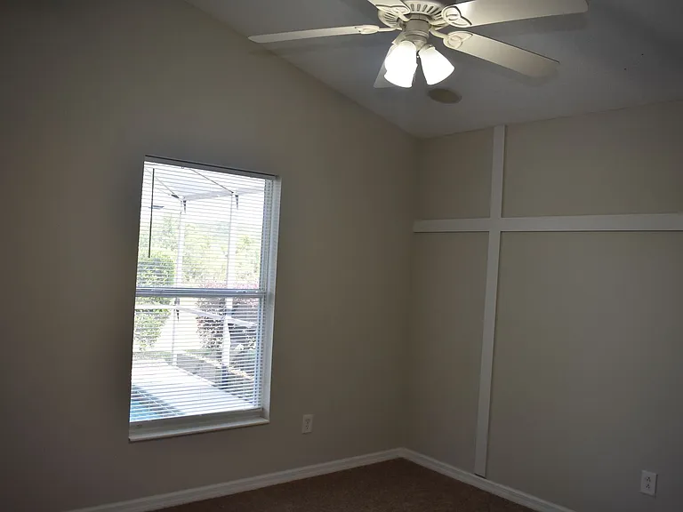 2415 Sabastian St — Photo 25
