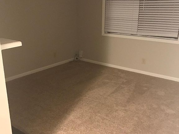 4th image of 3118 Creekwood Dr
