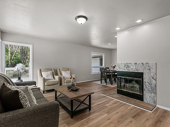 5th image of 1655 S Park Ave