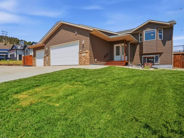1106 Lennon Ln, Rapid City, SD 57701