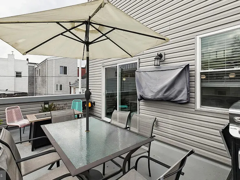 2813 Tilton St — Photo 12