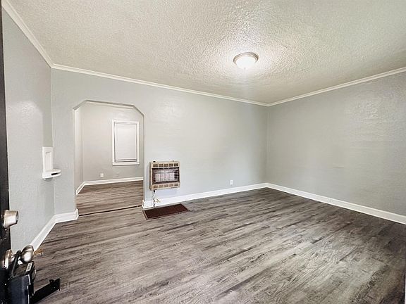 2nd image of 965 Eldridge Ave
