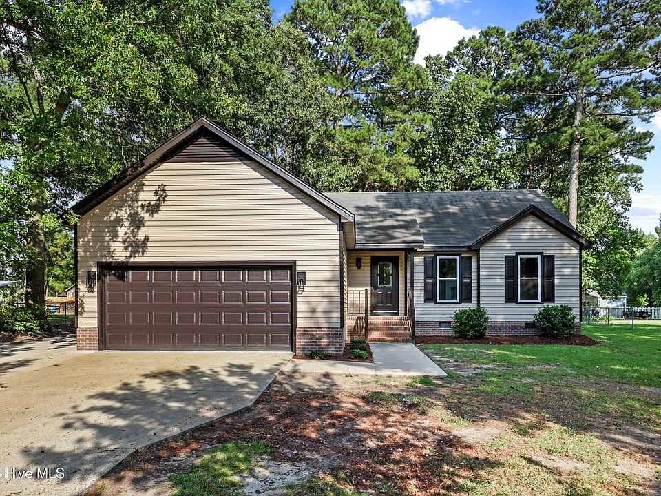 1st image of 202 N Pointe Drive