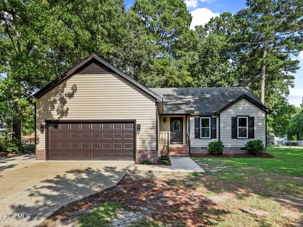 202 N Pointe Drive, Goldsboro, NC 27530
