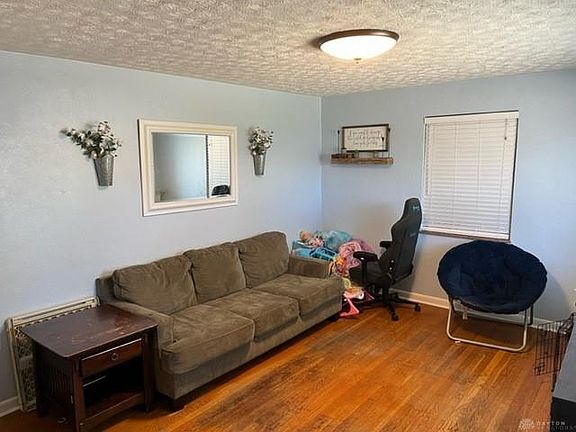4th image of 2130 Stegman Ave