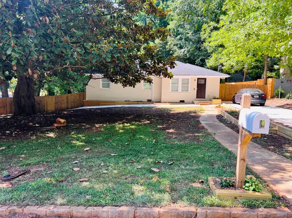 1693 Hollyhock Ter, Decatur, GA 30032