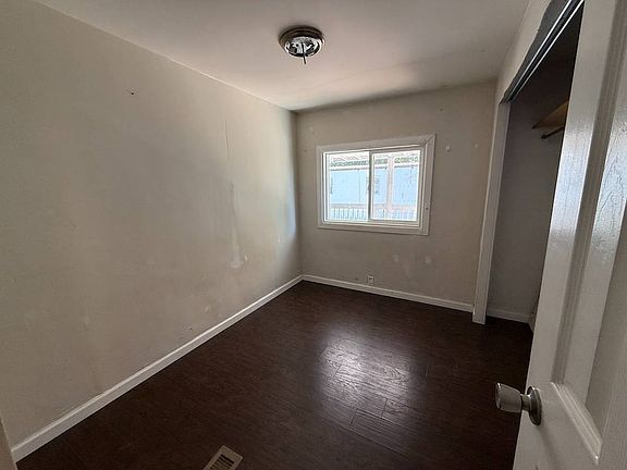 4th image of 701 Dove Dr