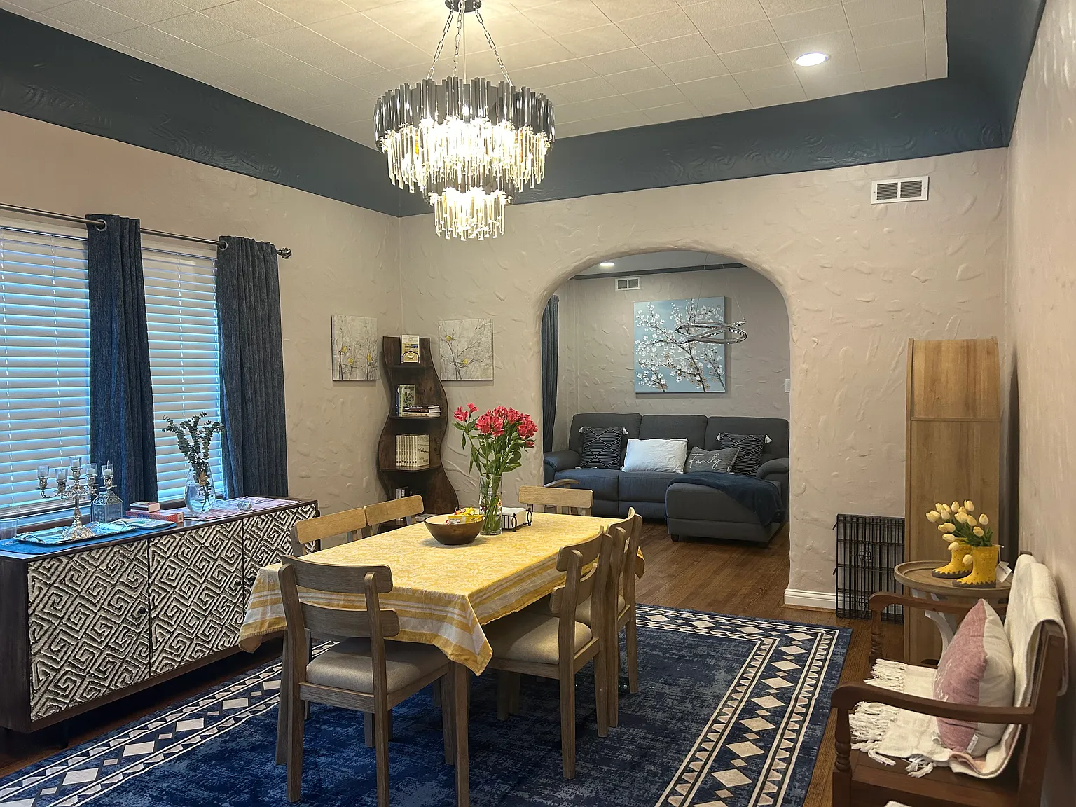 3 bed, 2500 sqft, $2,850 — Photo 4