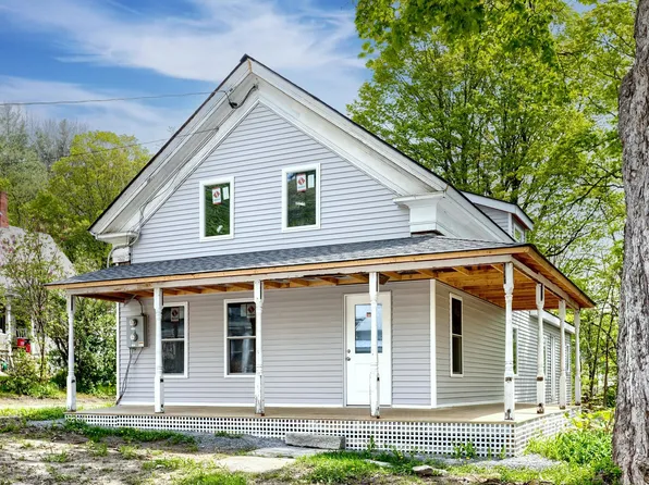 7 Commonwealth Avenue, Ludlow, VT 05149