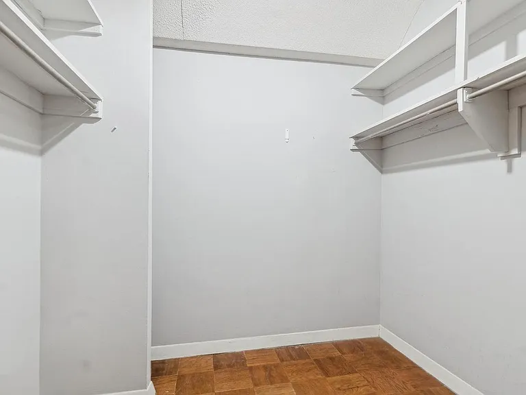 2201 L St NW #218 — Photo 2