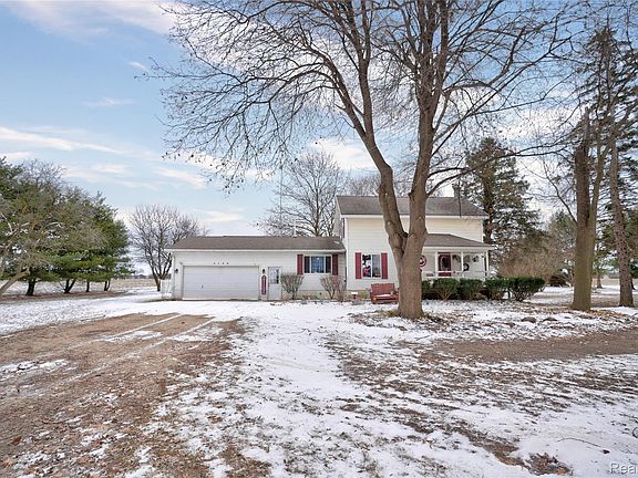 3rd image of 4148 N Williams Rd