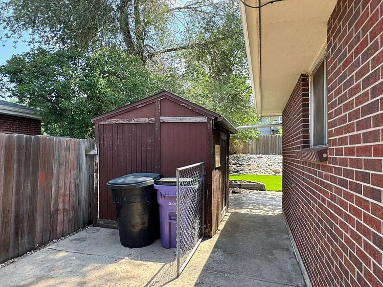 4342 W Quinn Pl — Photo 32