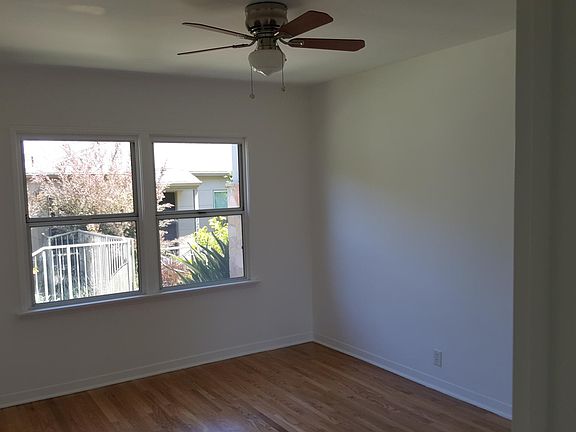 5th image of 2118 Griffith Park Blvd