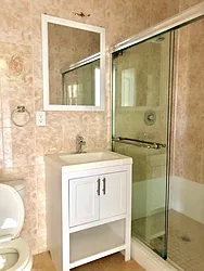 Rented by R New York