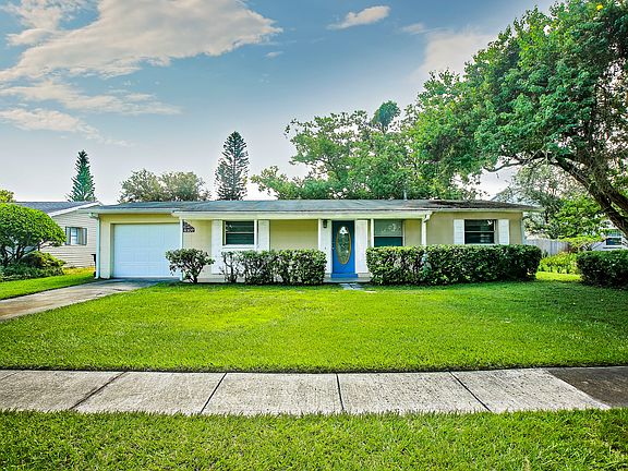 3rd image of 8107 Plunkett Ave