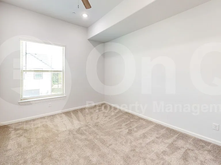 336 Buck Ridge Dr — Photo 17