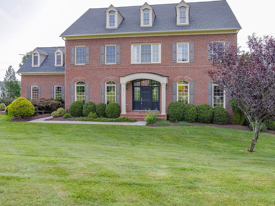 9319 Occoquan Overlook Dr, Lorton, VA 22079 Zillow