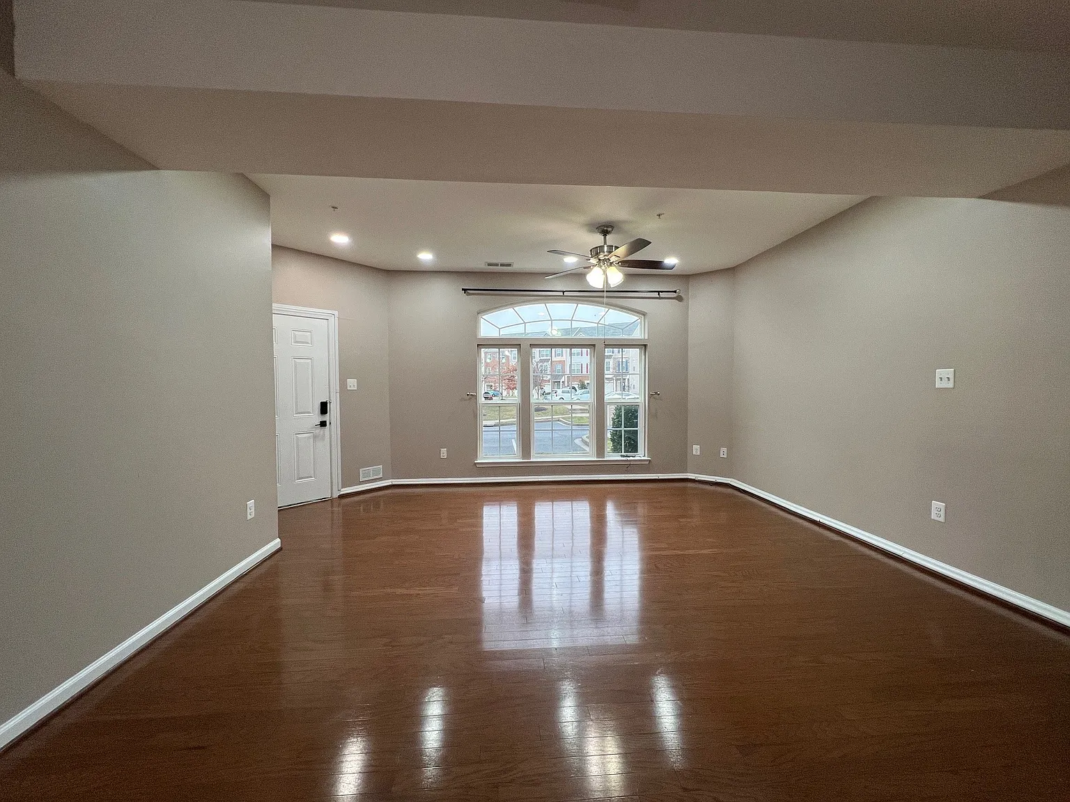 5057 Small Gains Way, Frederick, MD 21703 — Photo 3