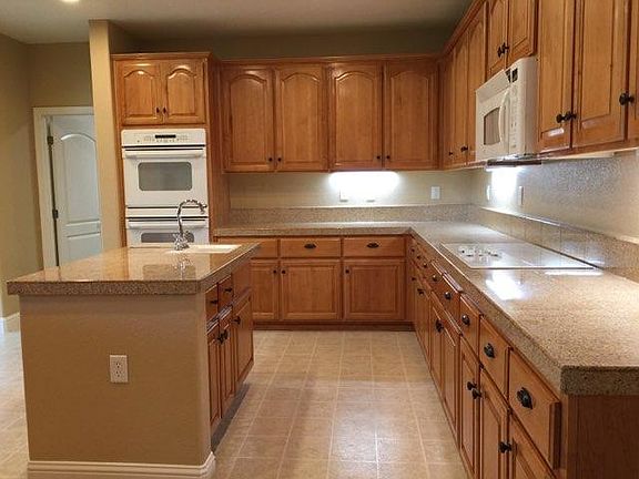 5th image of 15446 Surlyn Ct