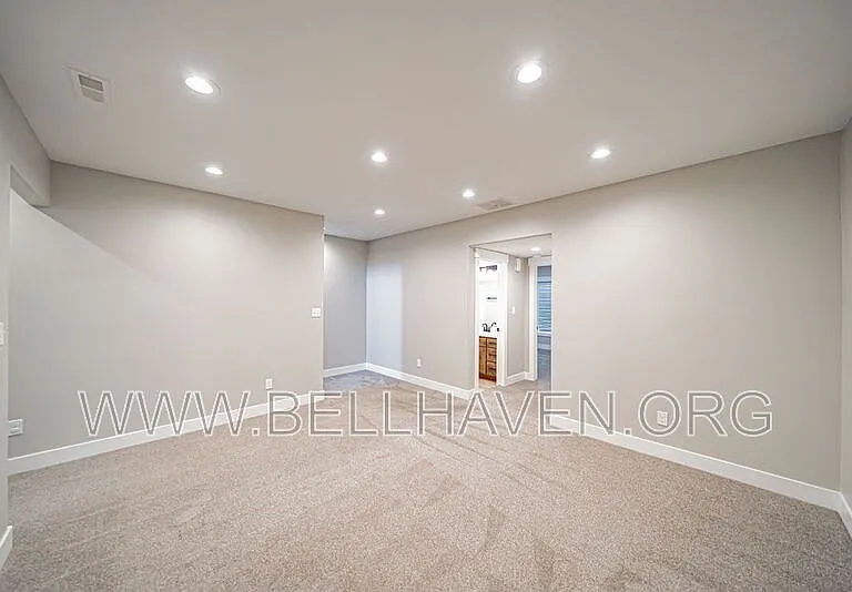 1483 Fremont Ave — Photo 11