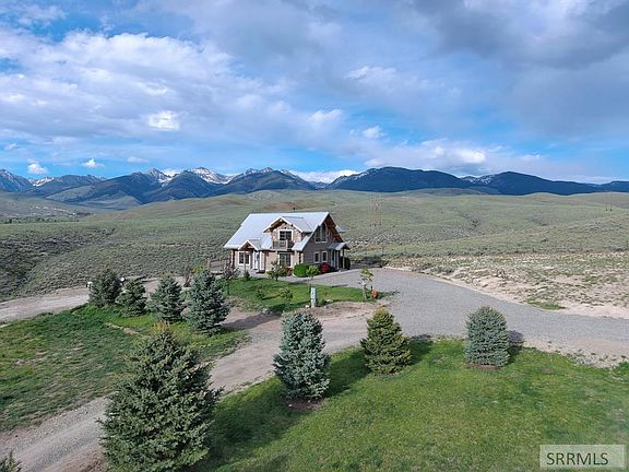 2nd image of 45 Whisper Ridge Rd