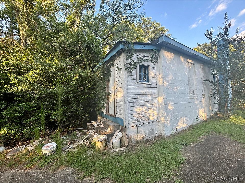 2nd image of 216 Smilax Ave