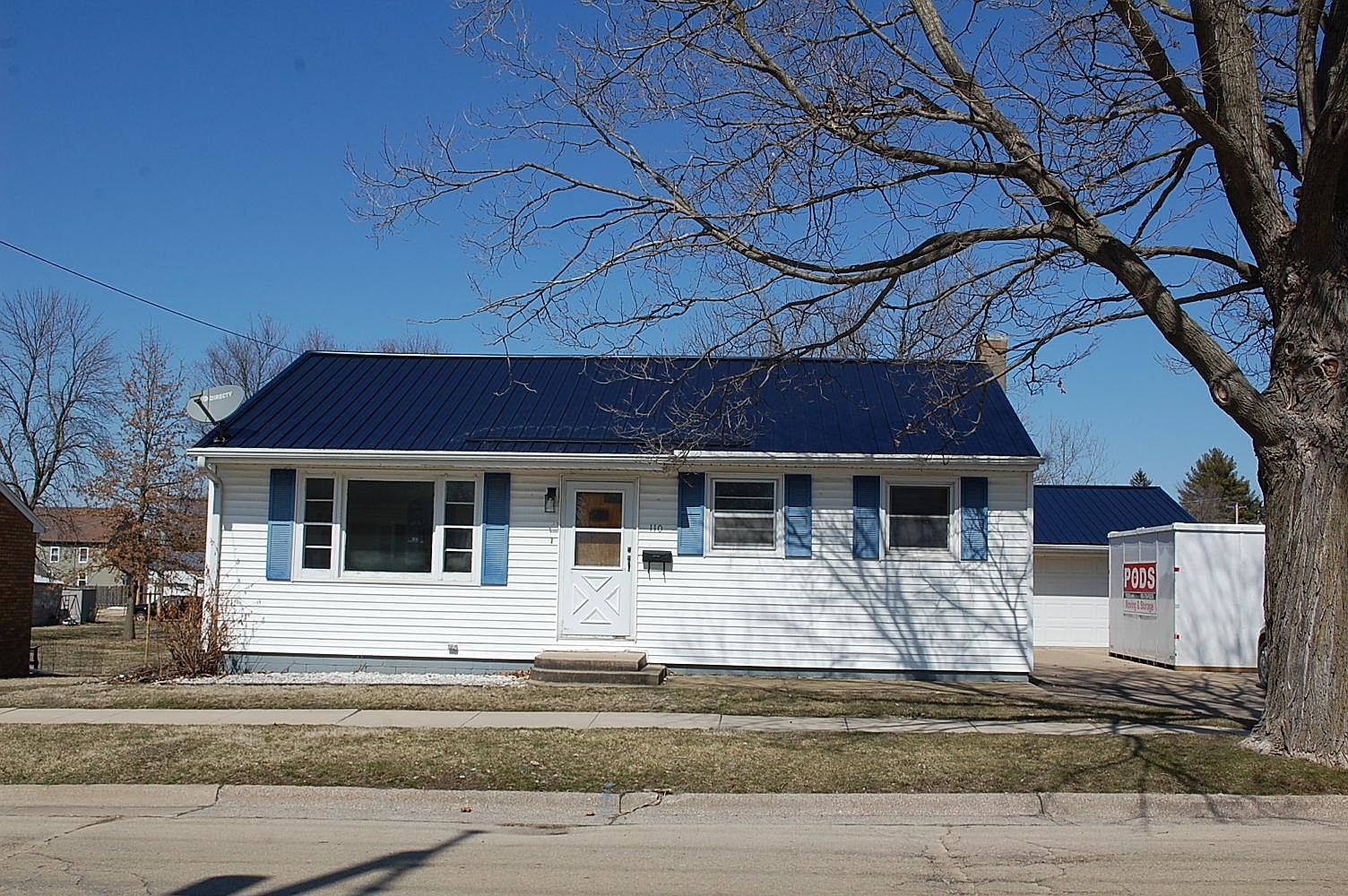 110 E Summit St, Maquoketa, IA 52060 Zillow