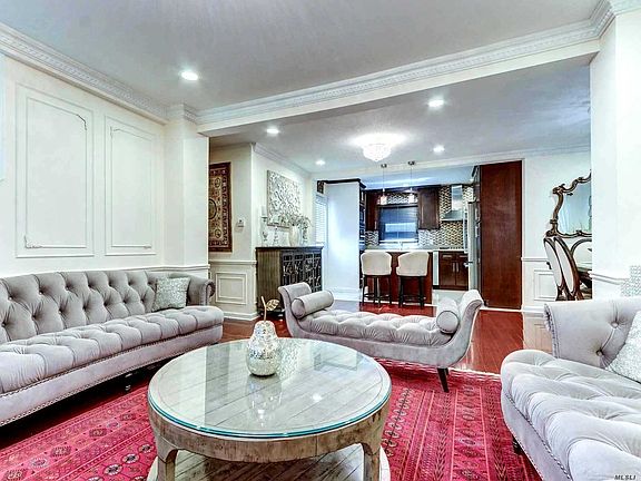 3rd image of 16 Garden Blvd