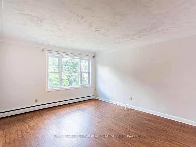 718 Ross St #2 — Photo 12