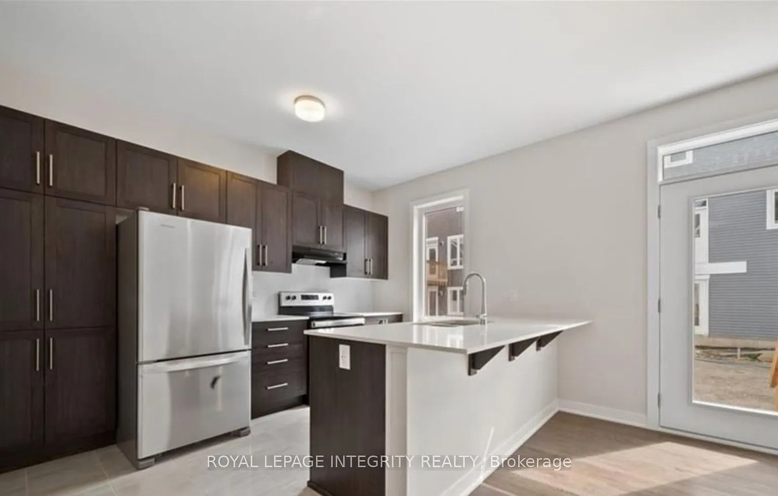 4 bed, $2,695 — Photo 2