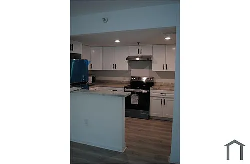 17050 NW 55th Ave Photo 1