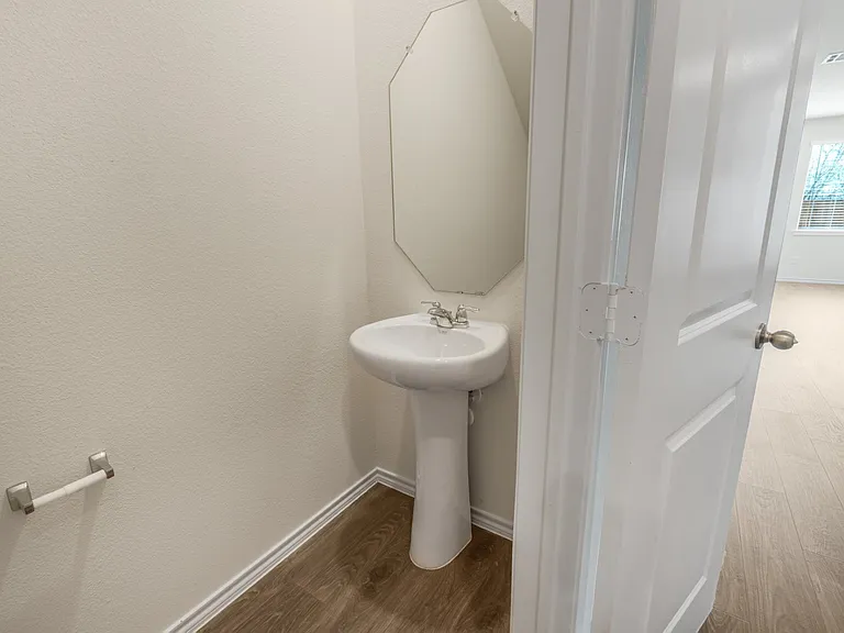 219 Clematis St — Photo 9