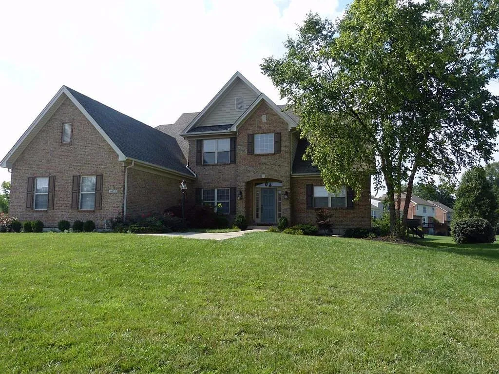 6153 Fairway Dr photo 1