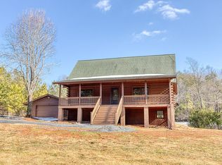 2911 James River Rd, Howardsville, VA 24562