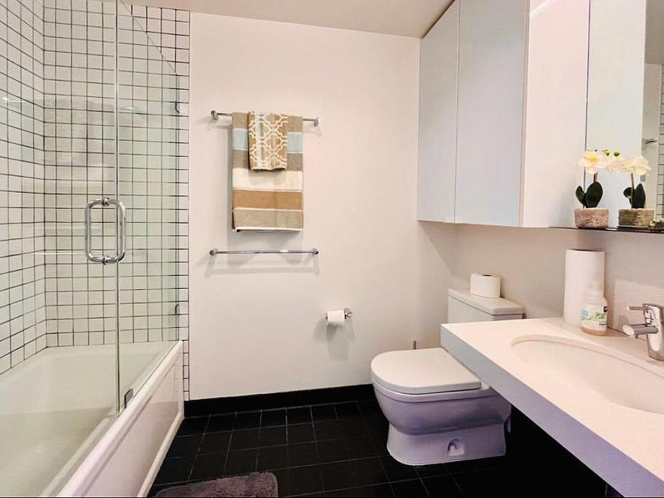 1st image of 388 Fulton St Unit 207
