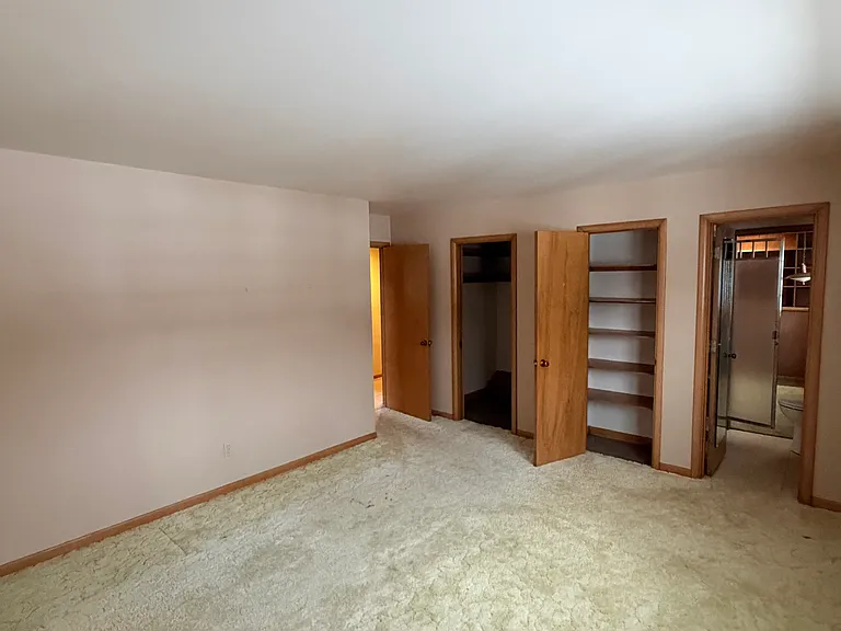 208 Southridge Rd — Photo 16