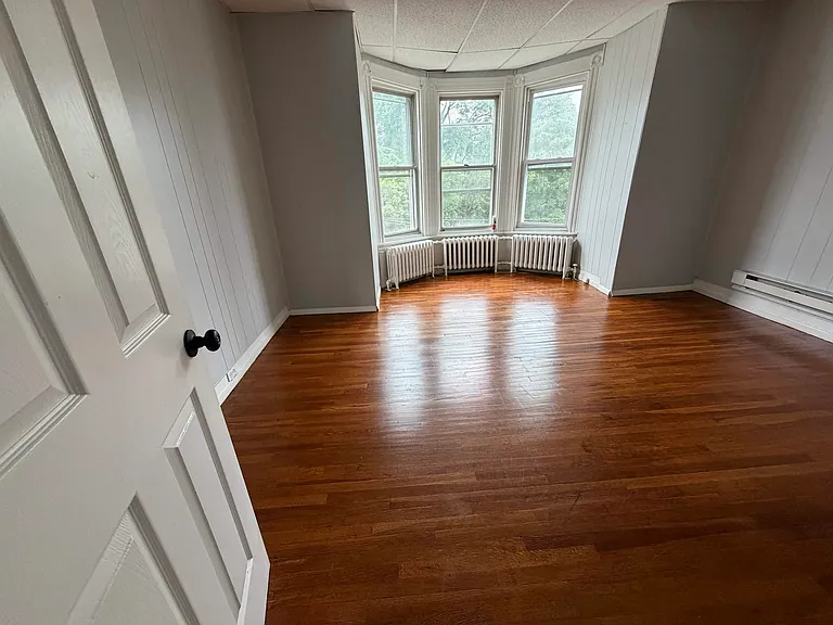 1321 Good St #2 — Photo 14